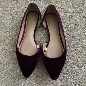 Burgundy pointy flats